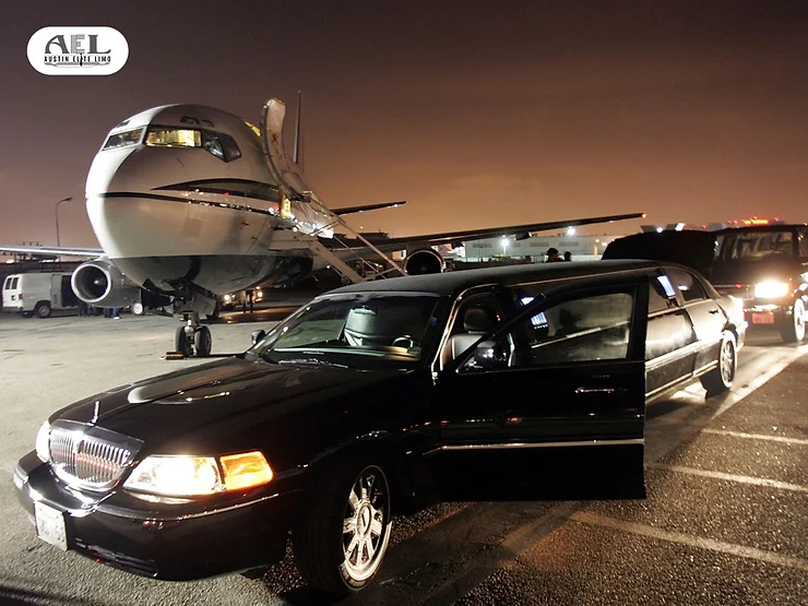 Limousine service to airport near me